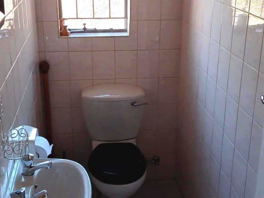 8 Bedroom Property for Sale in Cashan North West